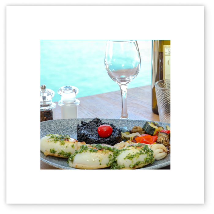 Le Restaurant - La Pergola - restaurant LE ROVE