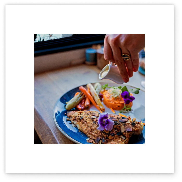 Le Restaurant - La Pergola - restaurant LE ROVE